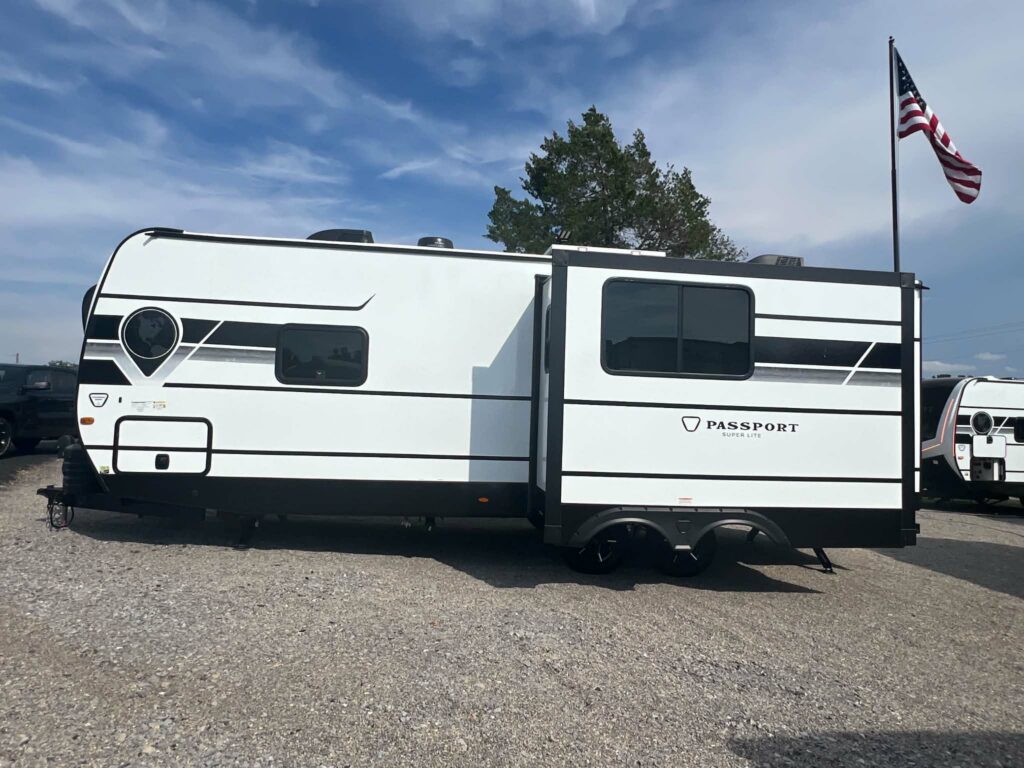 2027 Keystone Passport Super Lite 2450RK - 0158