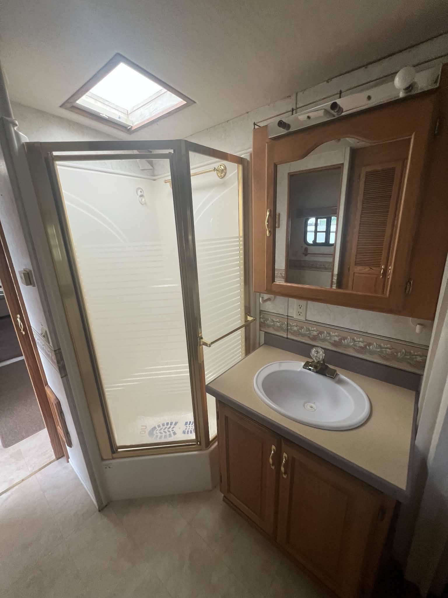 2000 CARRIAGE 5th WHEEL LC 364 - Image 17