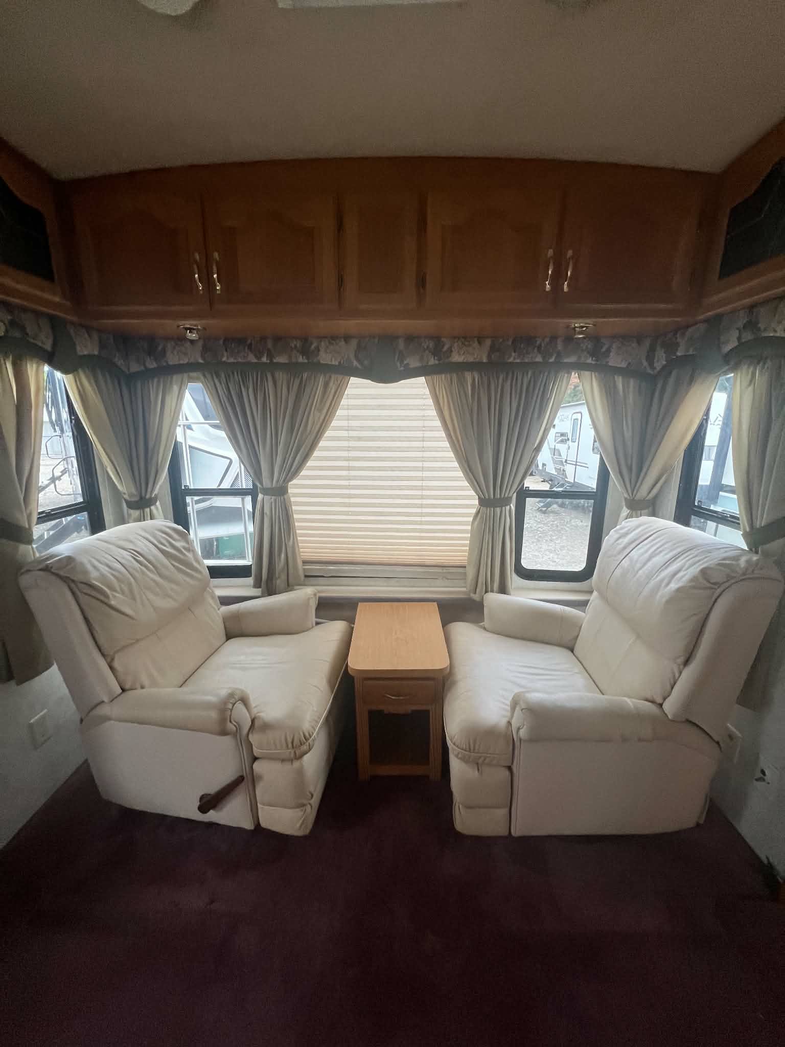 2000 CARRIAGE 5th WHEEL LC 364 - Image 10