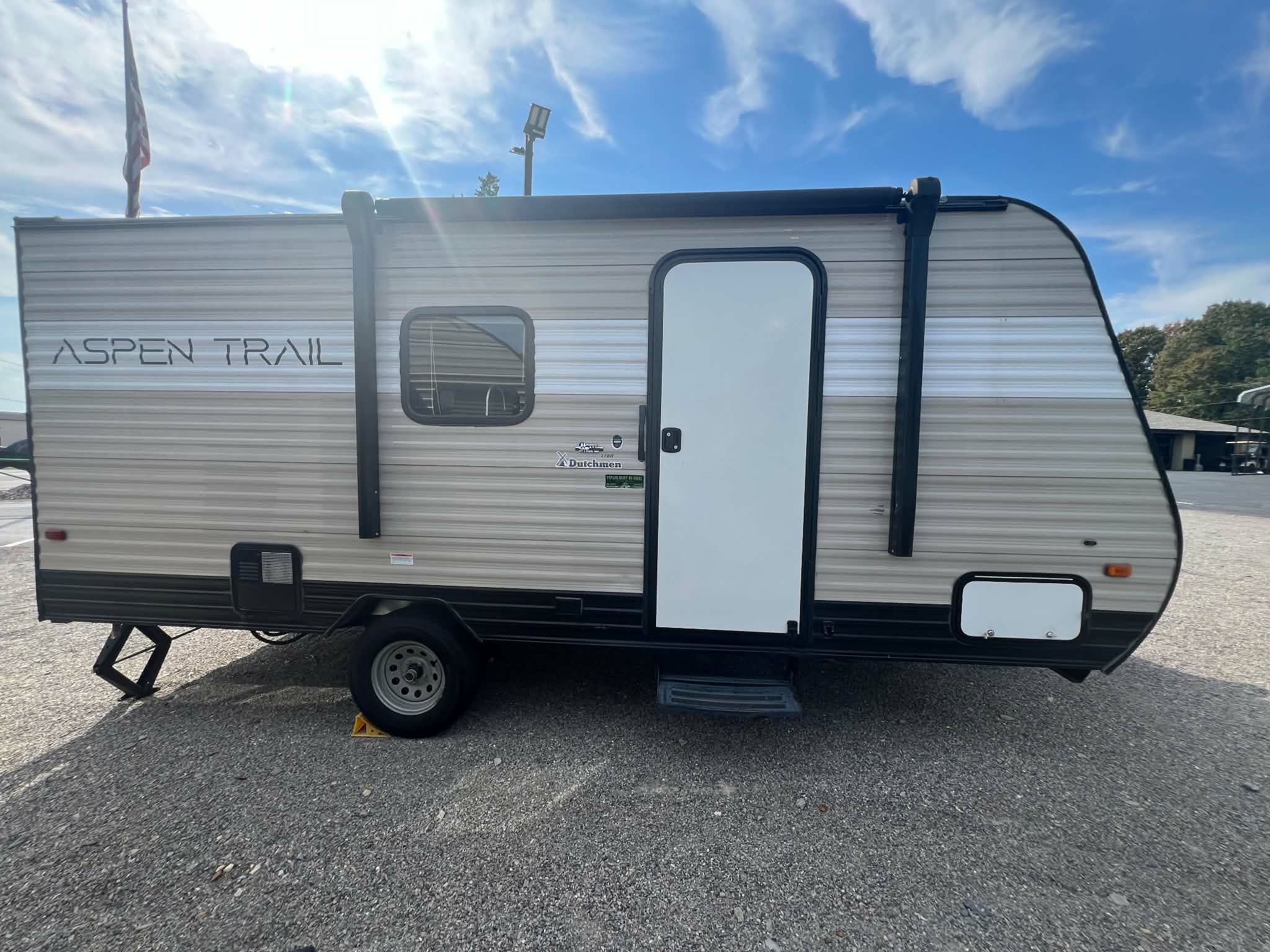 2022 Dutchmen Aspen Trail 17BH VIN 1296