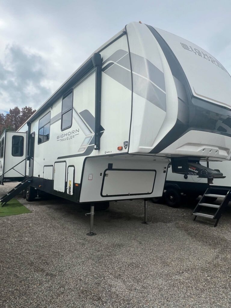 2024 BIGHORN 38 MD VIN 1567